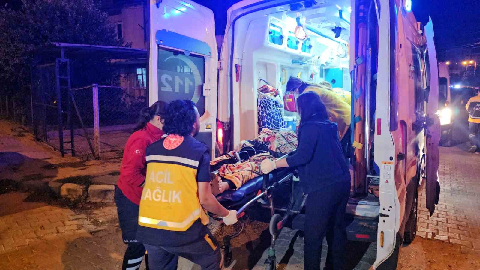 Adanada Evin Şizofren Oğlu Ailesini Katletti: 2 Ölü, 1 Yaralı