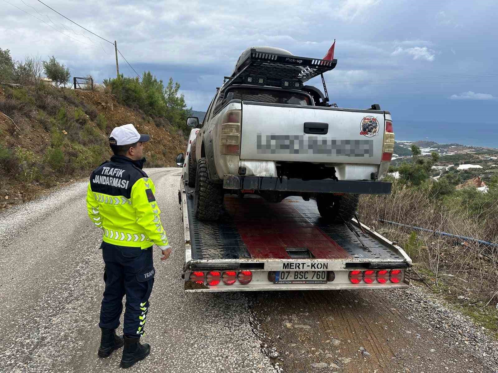 Alanyada Çakar Lamba Pahalıya Mal Oldu