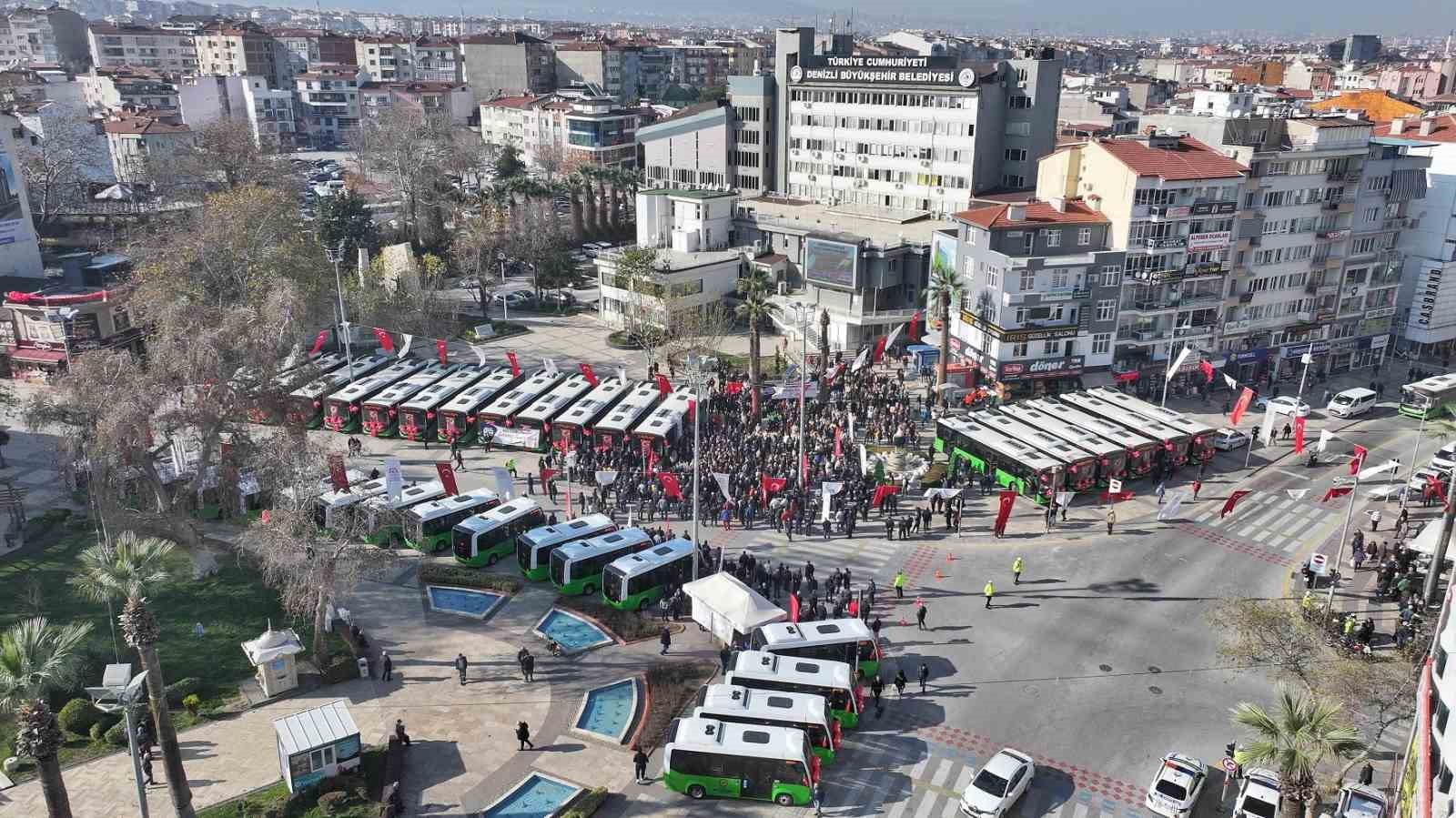 200 Milyonluk Yeni Araçları Tanıtan Başkan Çavuşoğlundan Denizliye Raylı Sistem Müjdesi