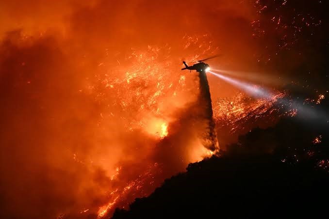 Abdnin Los Angeles Şehrindeki Orman Yangınlarında Ölü Sayısı 24E Yükseldi