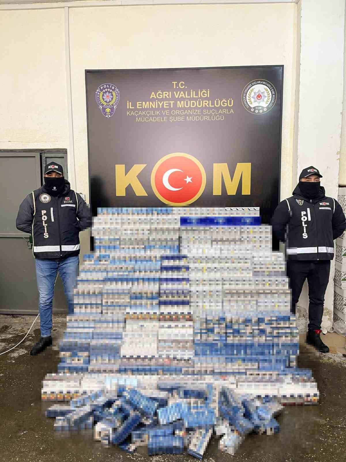 Ağrıda Kaçak Sigara Operasyonu: 10 Bin 400 Paket Ele Geçirildi