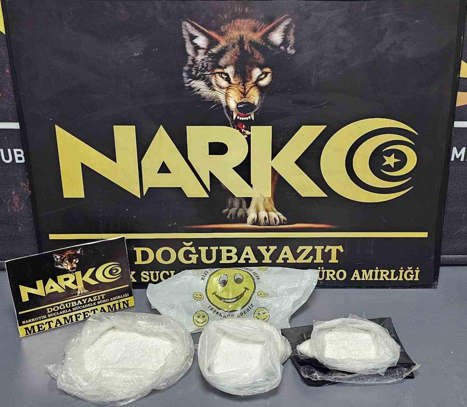 Ağrıda Tırda 1 Kilo 728 Gram Metamfetamin Ele Geçirildi