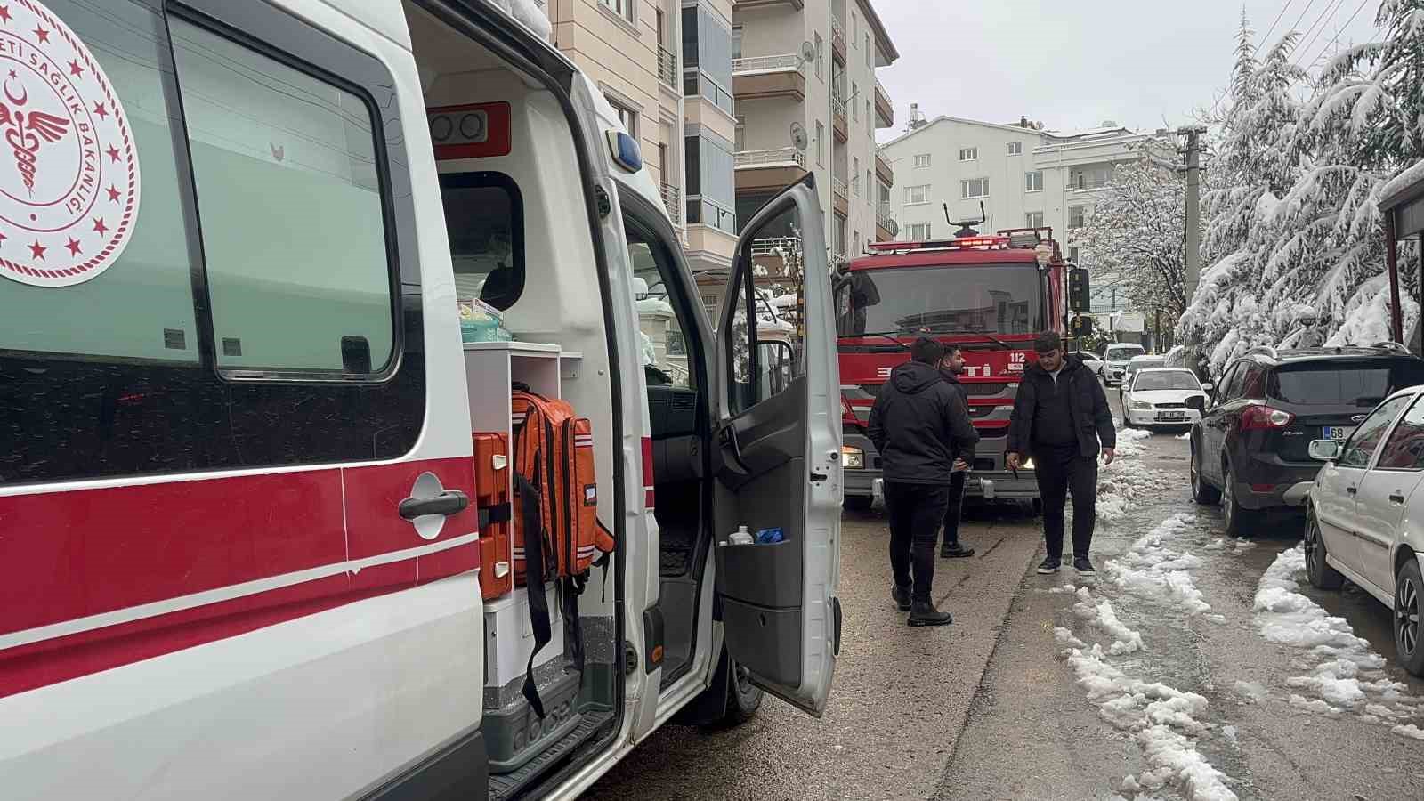 Aksarayda Öğretmenevinde Yangın Paniği