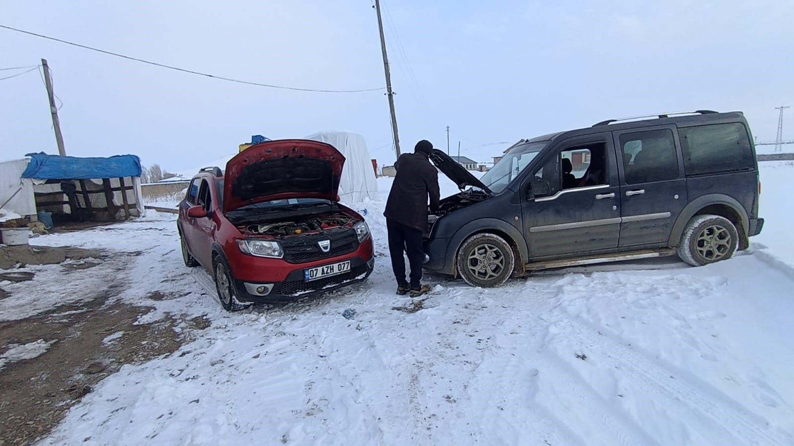 Akyakada Hareket Halindeki Aracın Aküsü Boşaldı