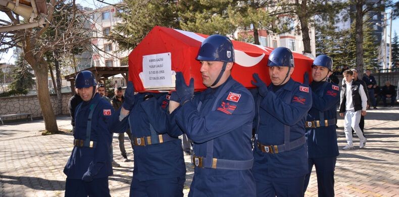 Ankarada Hayatını Kaybeden Kıbrıs Gazisi Yusuf Laleli Toprağa Verildi