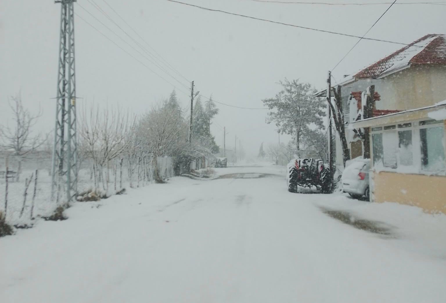 Antalyanın Kaş İlçesinde Kar Yağışı Etkili Oluyor