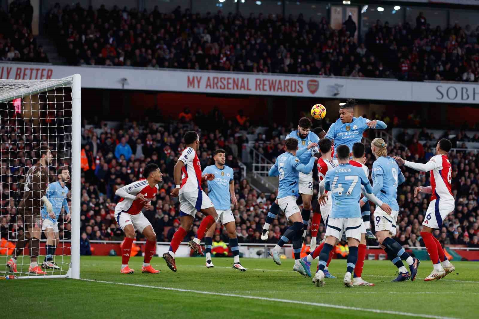 Arsenaldan, Manchester Citye Farklı Tarife: 5-1