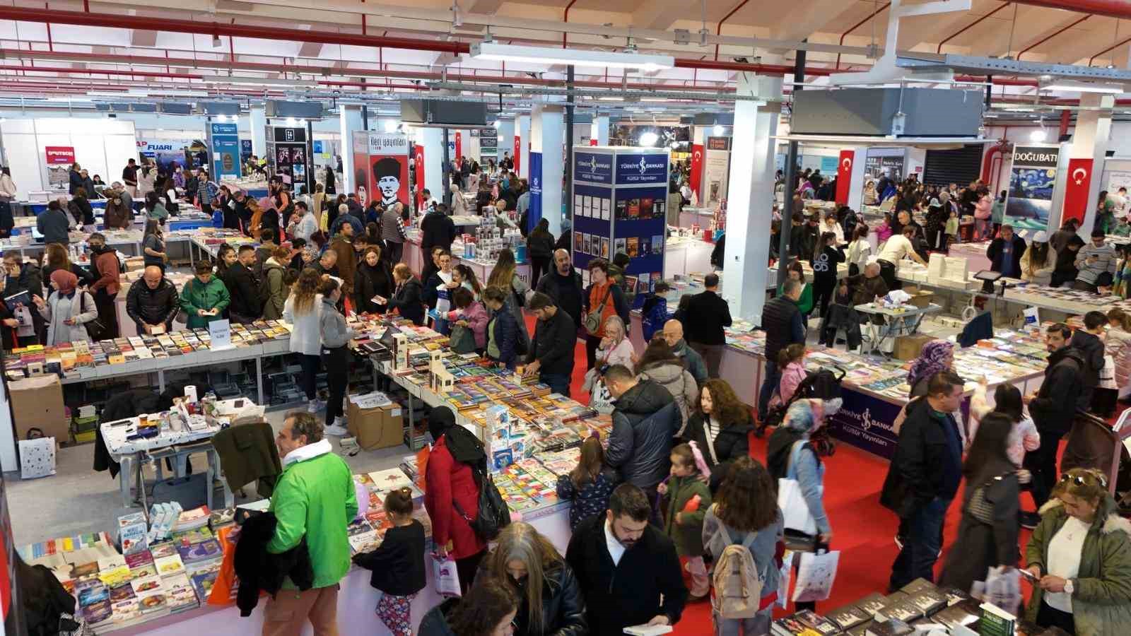 Aydın Kitap Fuarına Katılan Vatandaşlar Başkan Çerçioğluna Teşekkür Etti