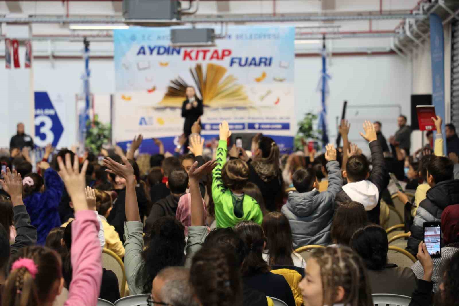 Aydındaki Kitap Fuarı, 100 Bin Kişiyi Ağırladı