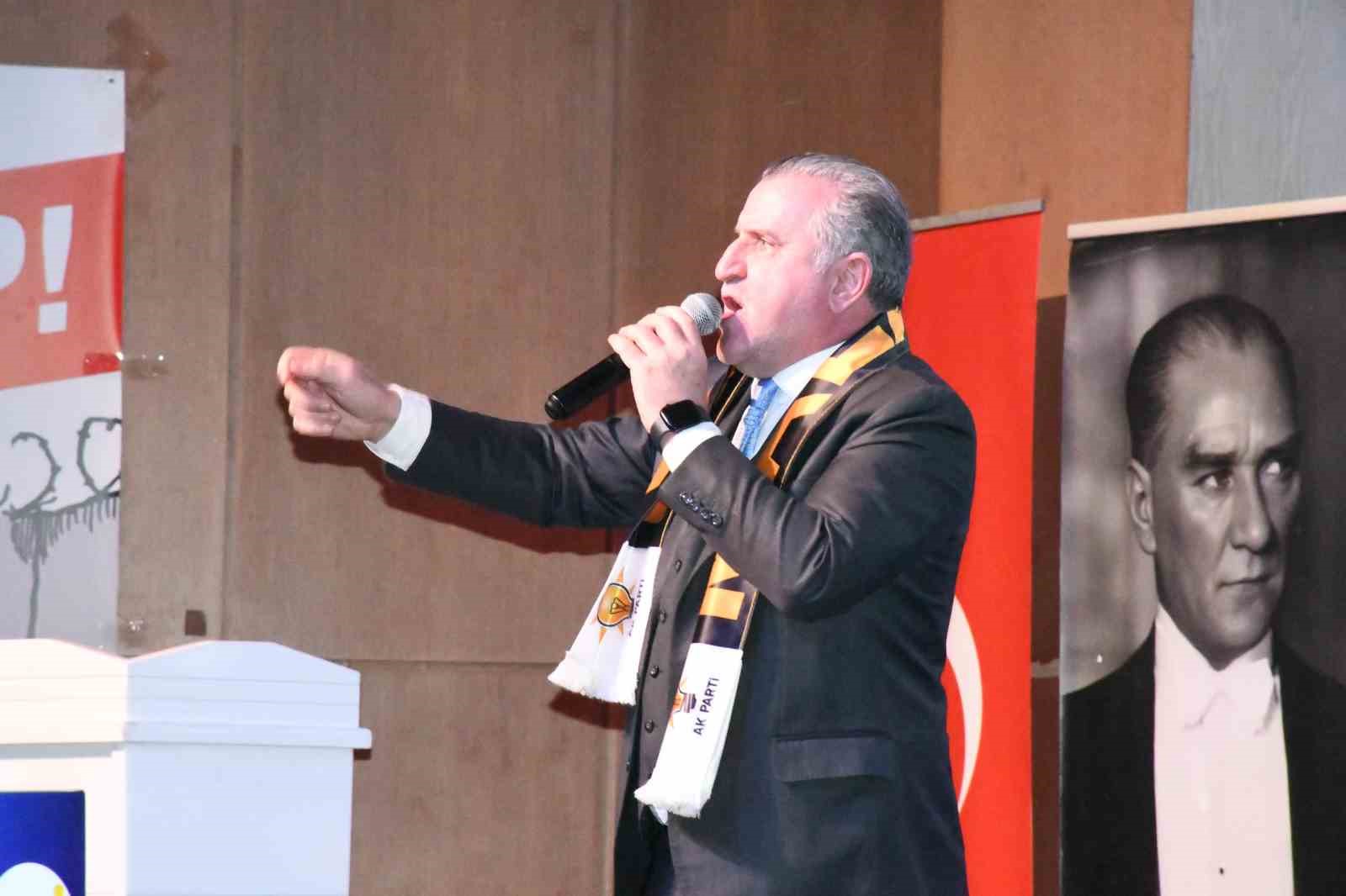 Bakan Bak: “Dünyada Gençliğe En Büyük Yatırım Yapan Lider Erdoğandır”