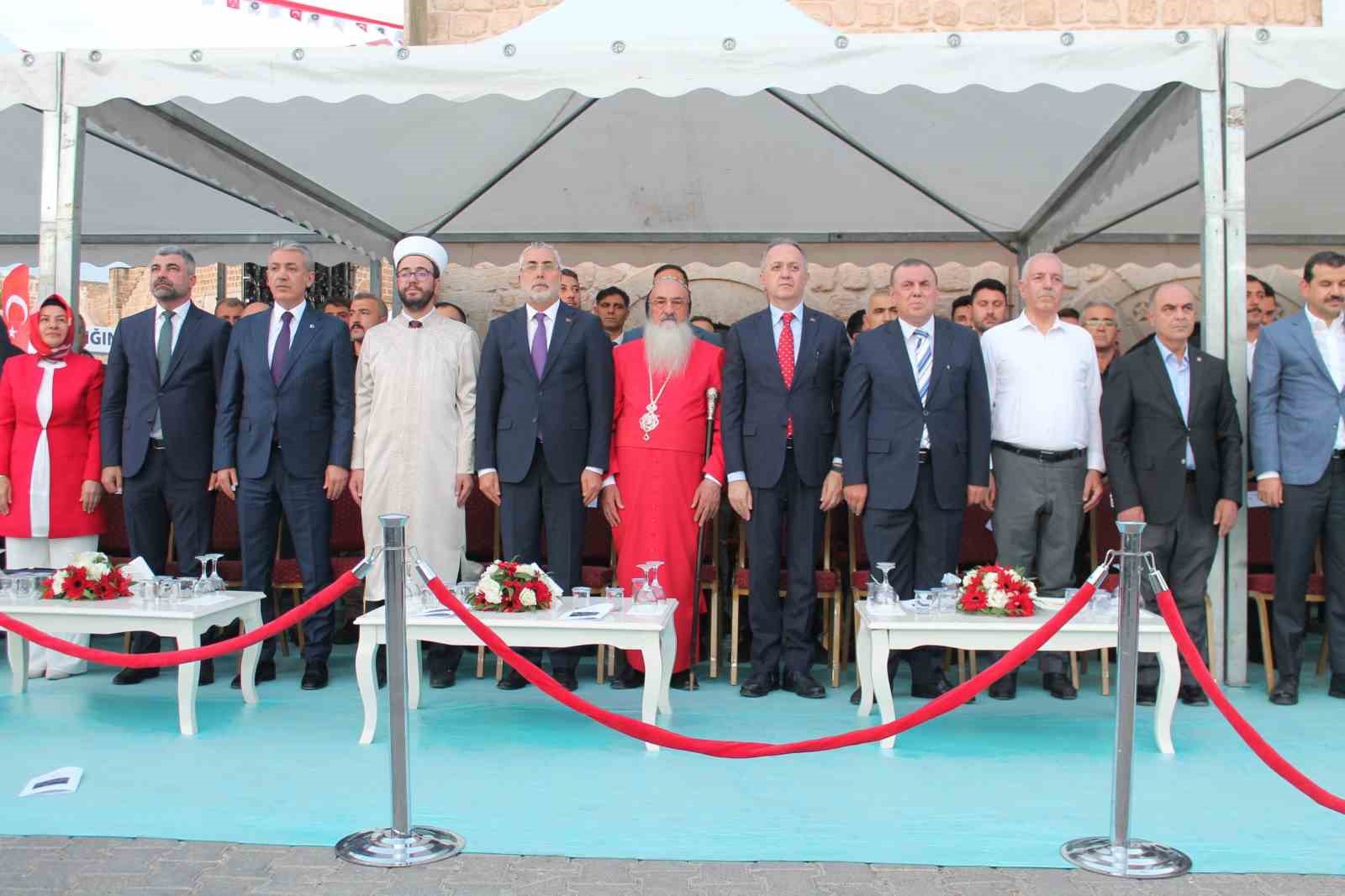 Bakan Işıkhan, 3 . Uluslararası Midyat Kültür Ve Sanat Festivaline Katıldı