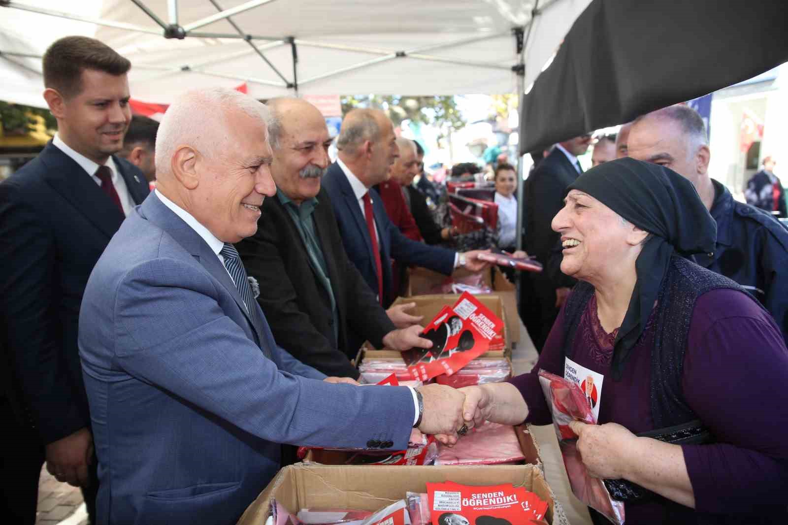 Başkan Bozbeyden Bursalılara Cumhuriyet Bayramı Çağrısı