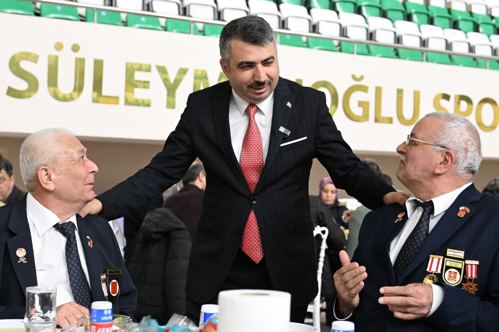 Başkan Yılmaz Yıldıırım'da şehit aileleri ve gazilerle iftarda buluştu