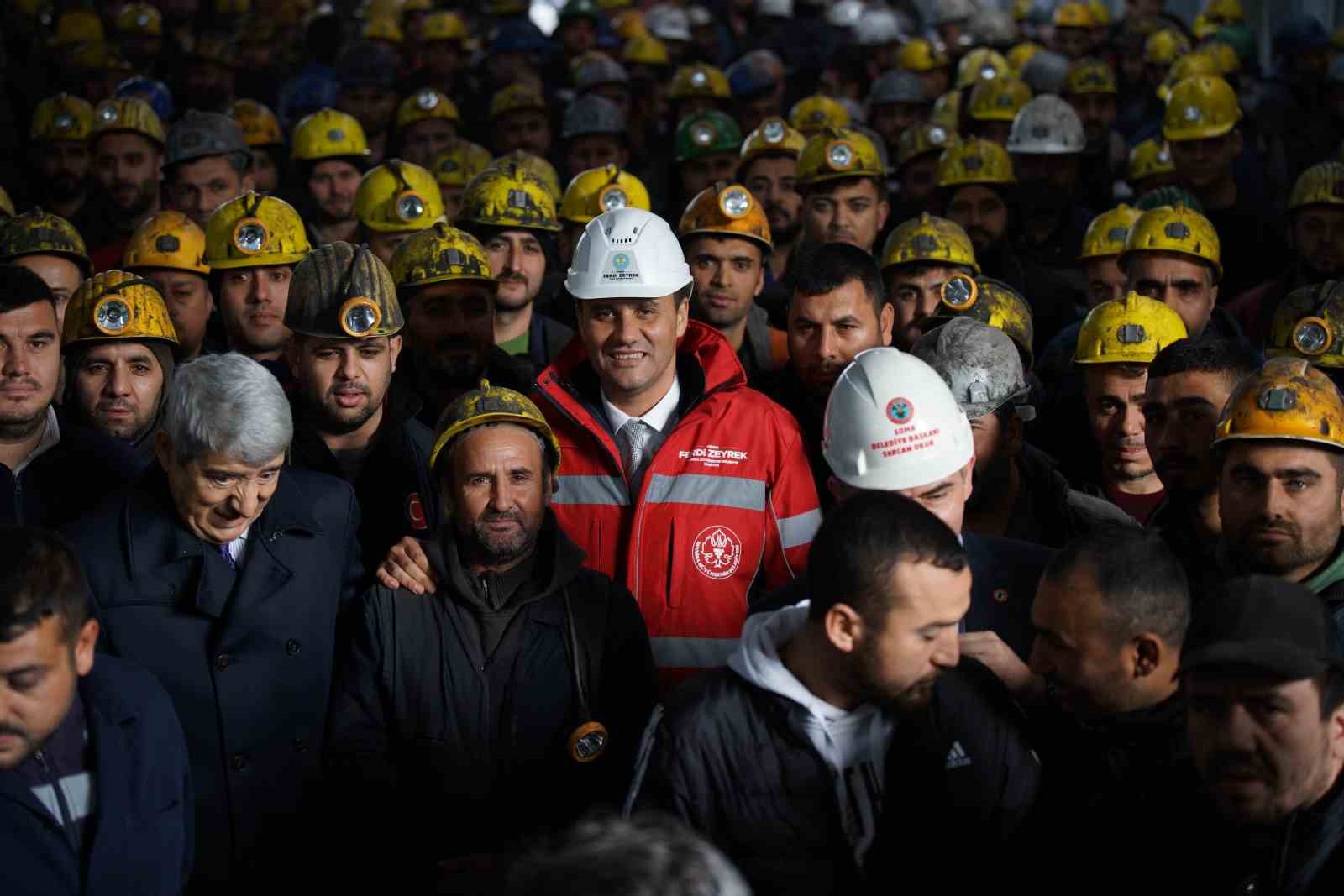 Başkan Zeyrek, Dünya Madenciler Gününde Somada Maden İşçileriyle Buluştu