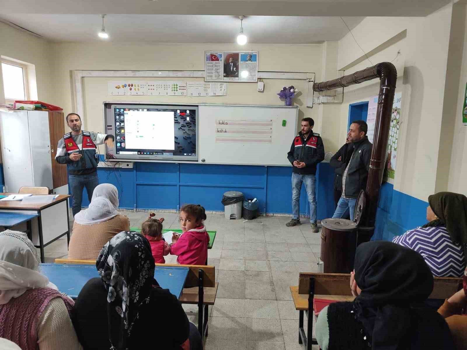 Batmanda En İyi Narkotik Polisi, Anne Projesi Eğitim Ve Bilinçlendirme Semineri Gerçekleştirildi