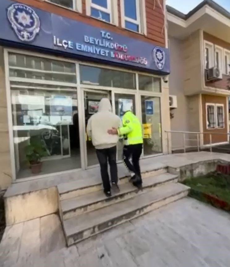 Beylikdüzünde Trafiği Tehlikeye Düşüren Sürücü Yakalandı