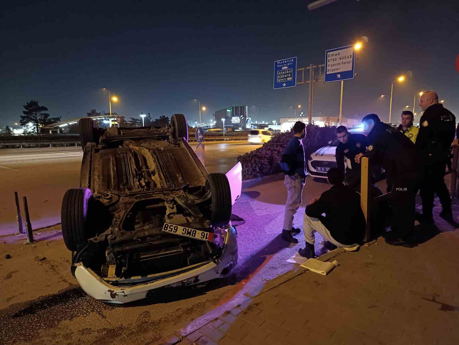 Bursada 3 Aracın Karıştığı Zincirleme Kazada 5 Kişi Yaralandı