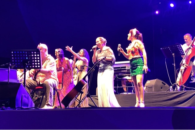 Bursa'da şarkılara kadın sesi değdi