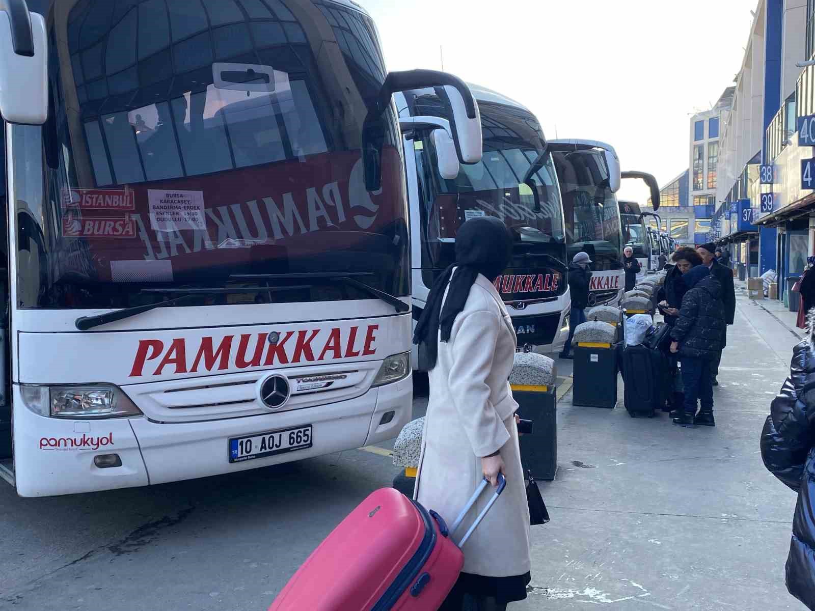 Büyük İstanbul Otogarında Yarıyıl Tatili Hareketliliği