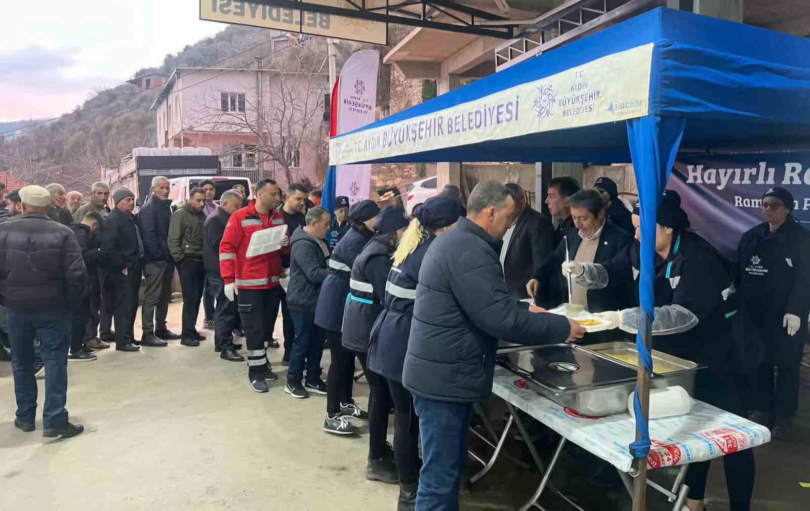 Büyükşehir Belediyesi Köşkte İlk İftarı Gökgiriş Mahallesinde Düzenledi