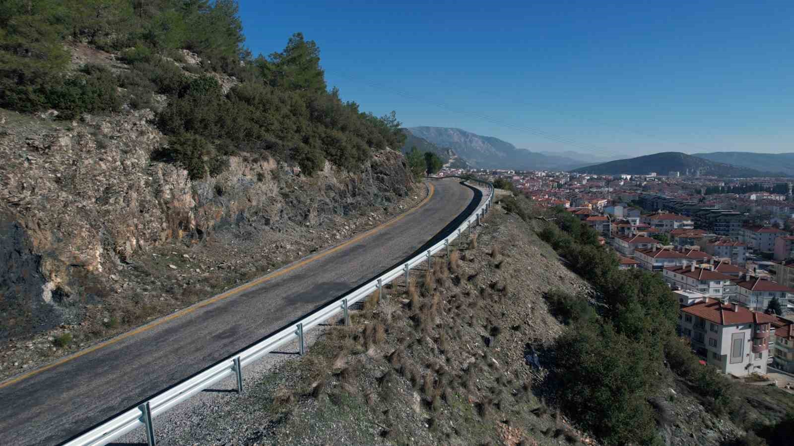 Büyükşehir ‘Güvenli Yollar İle Ulaşımı Kolaylaştırıyor