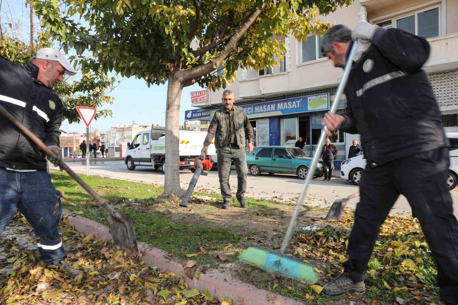 Büyükşehir Ve Yüreğir Belediyesinden Ortak Temizlik Çalışması