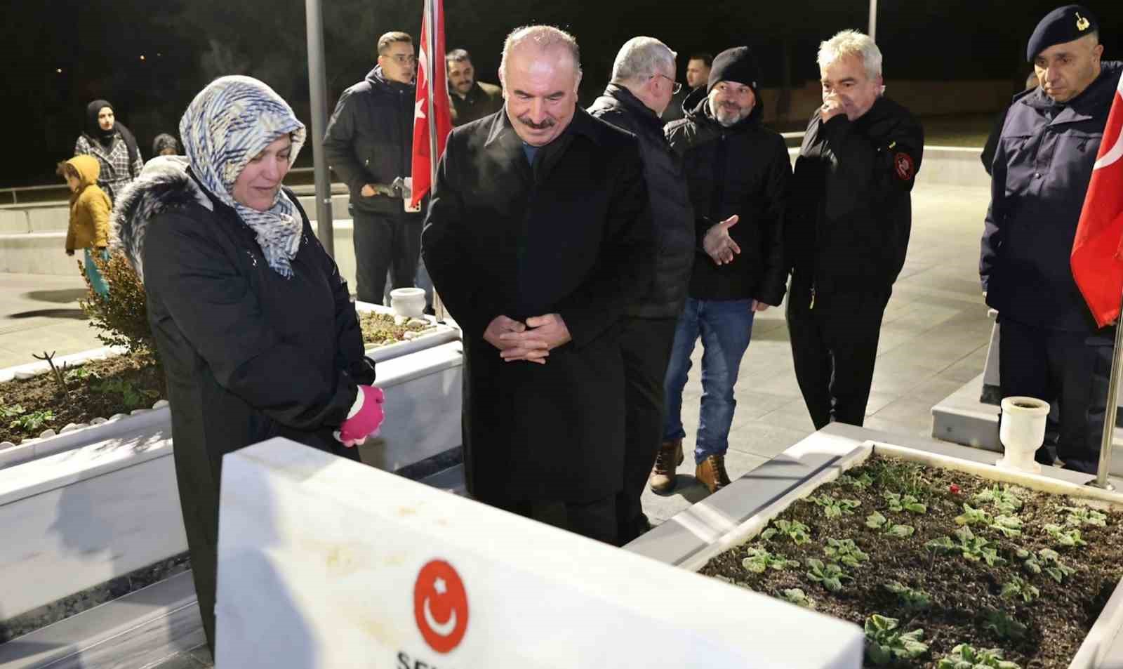 Çorumda Yılbaşı Gecesi Şehitler Unutulmadı