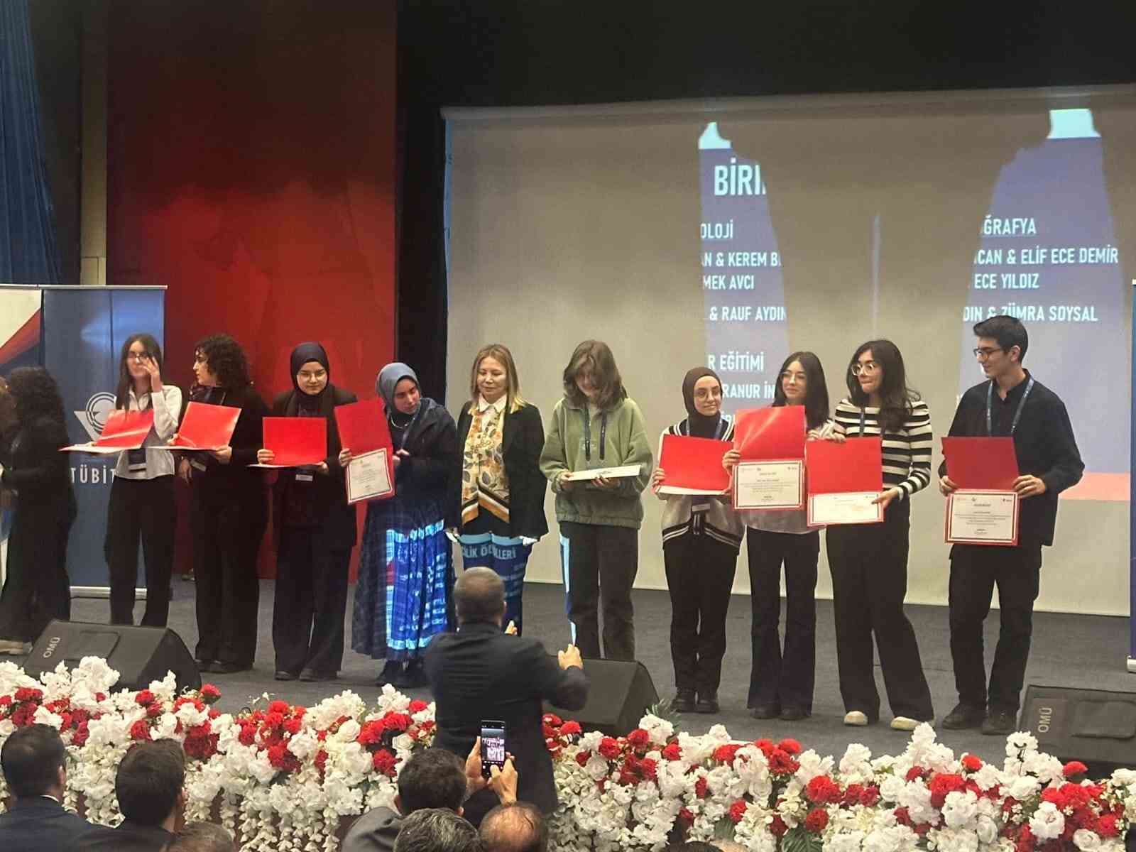 Çorumdaki Lise Öğrencilerinin Hazırladığı 3 Proje Türkiye Finalinde Birincilik İçin Yarışacak