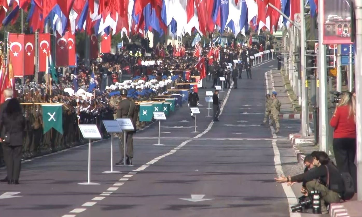 Cumhuriyet Bayramının 101İnci Yılı Vatan Caddesinde Coşkuyla Kutlandı