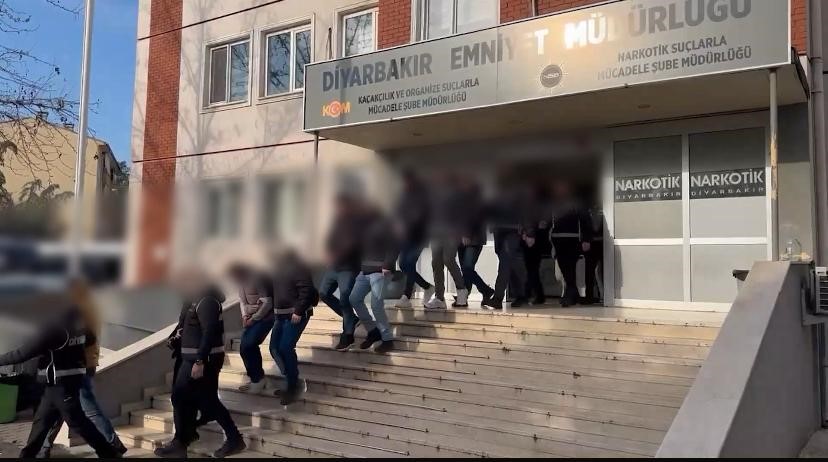 Diyarbakır Merkezli Rüşvet Operasyonunda 26 Şüpheli Tutuklandı