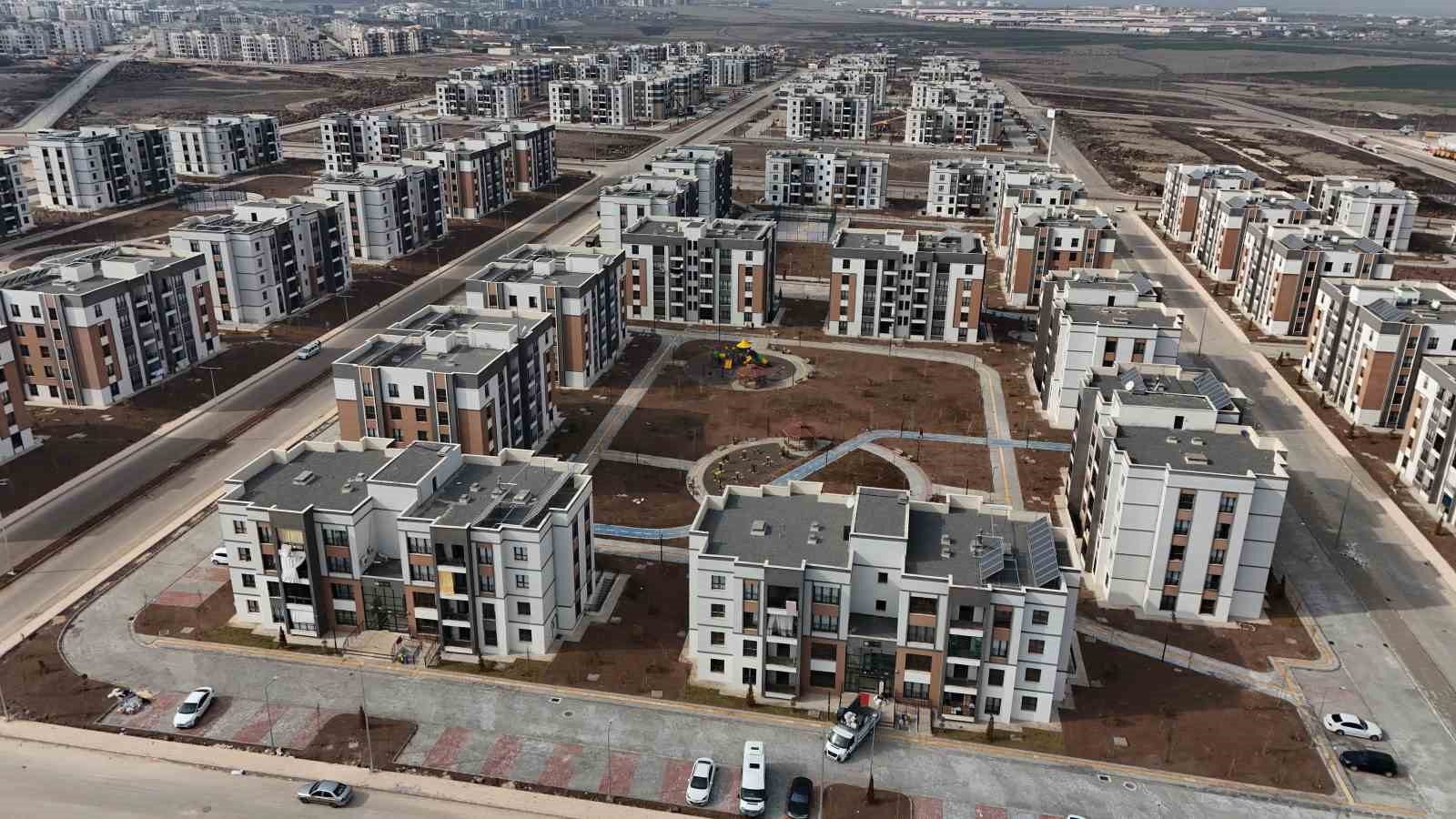 Diyarbakırda Orta Hasardan Ağır Hasarlı Durumuna Gelen 2 Bin 600 Yapıda Süreç Devam Ediyor