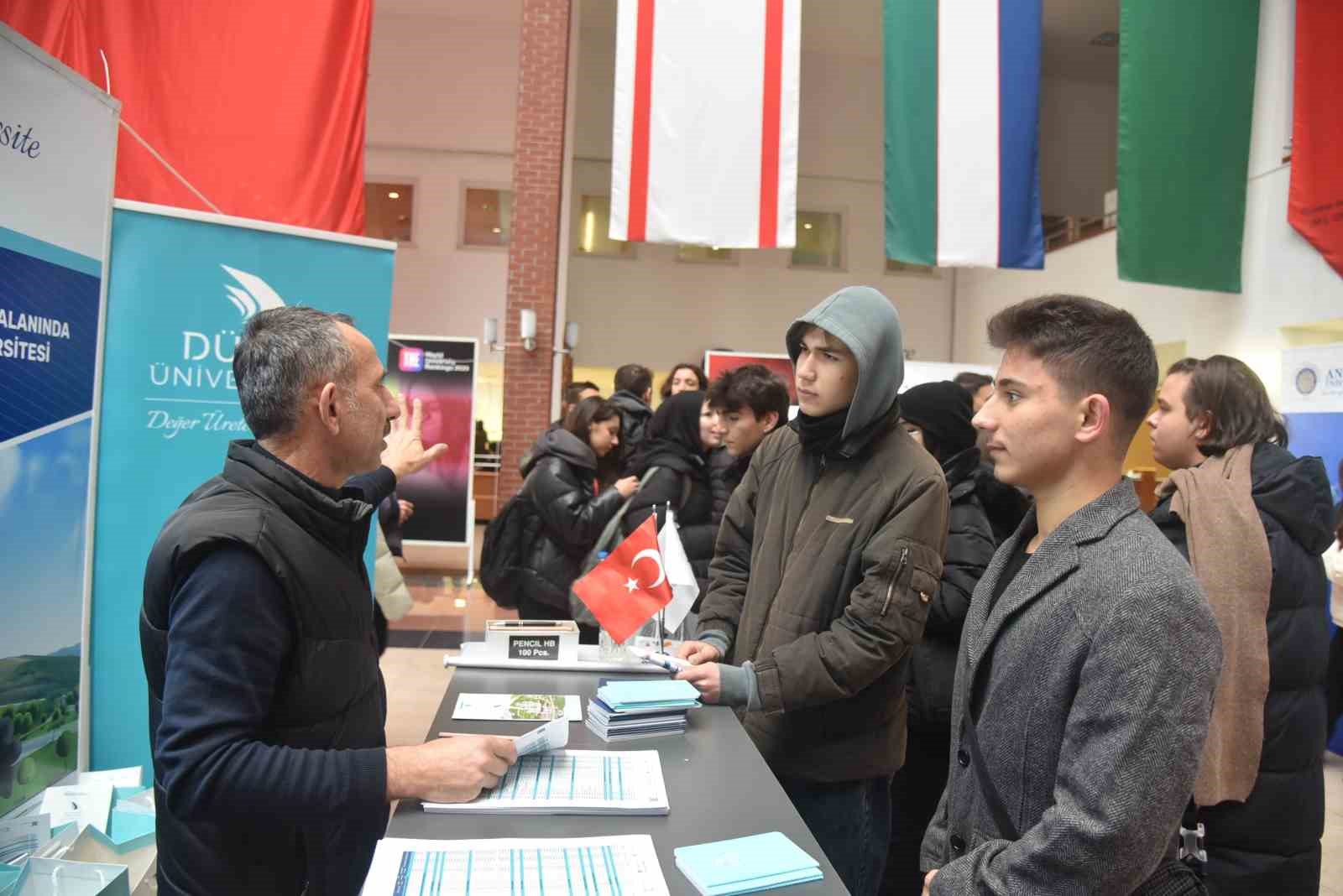 Düzce Üniversitesi Eskişehirde Tanıtıldı