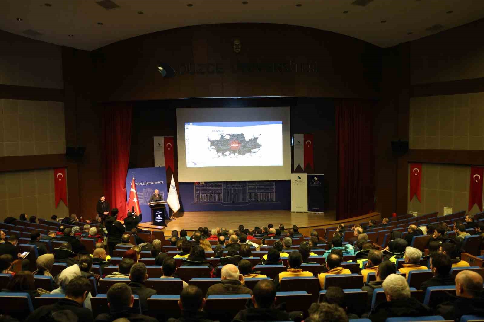 Düzce Üniversitesinde Düzce Deprem Çalıştayı Gerçekleştirildi