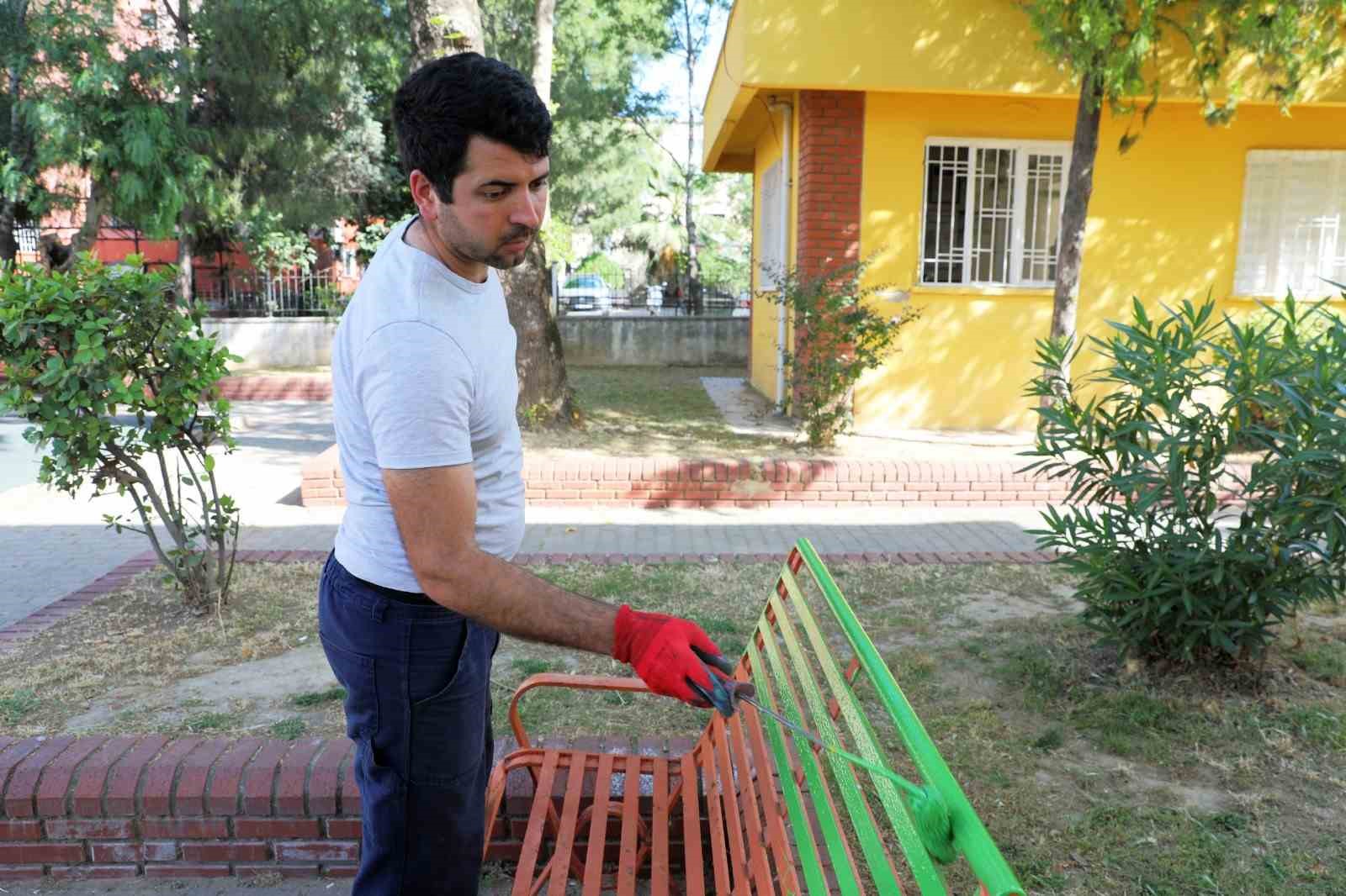 Efelerin Yeşil Ekipleri Kenti Güzelleştiriyor