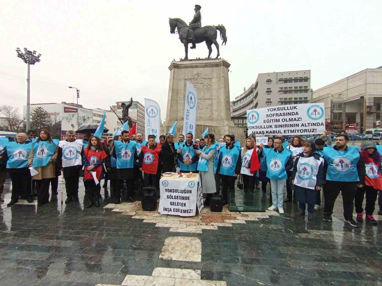 Eğitim Gücü Senden Öğretmen Maaşlarına Tepki