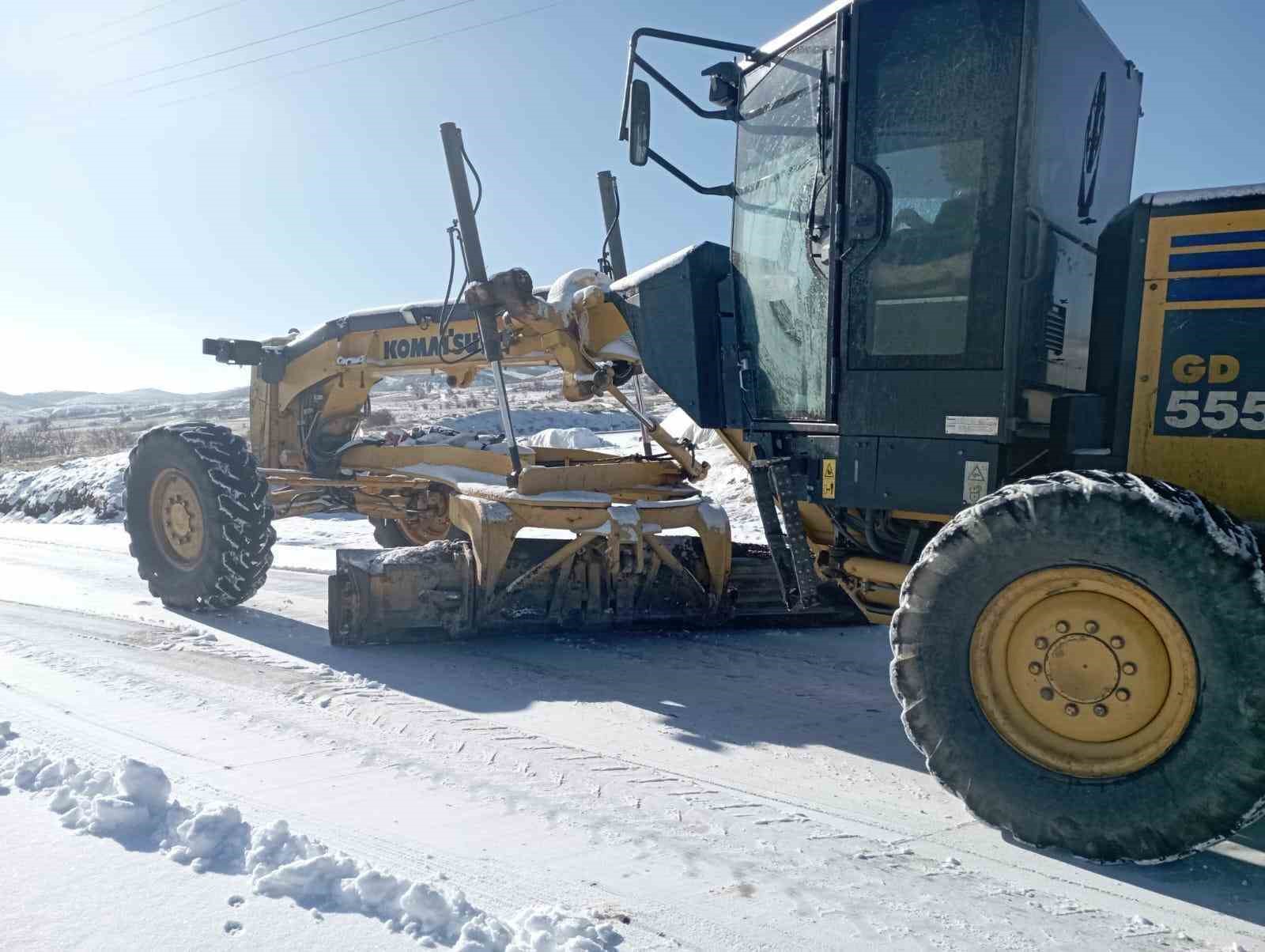 Elazığda 27 Köy Yolu Ulaşıma Kapandı