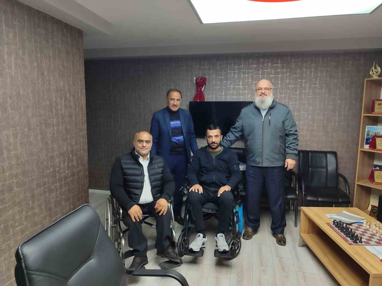 Elazığda Engelli Birey, Akülü Sandalyesine Kavuştu