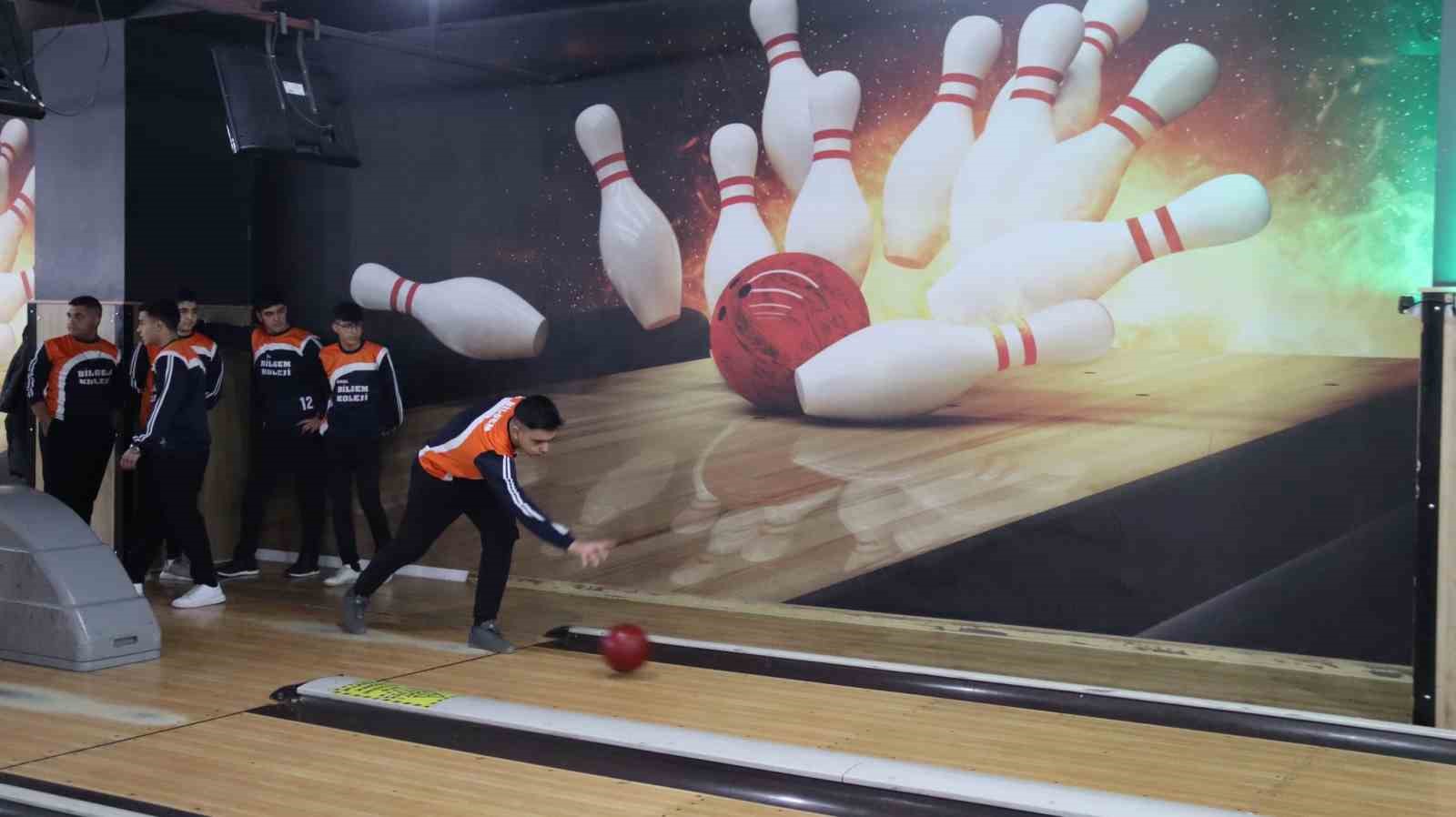 Elazığda Okullararası Bowling Müsabakası Sona Erdi