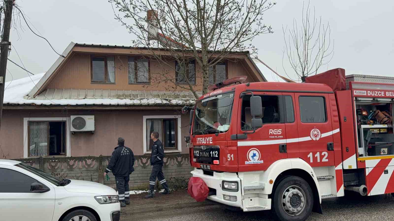 Elektrikli Isıtıcıdan Çıkan Duman İtfaiye Ekiplerini Harekete Geçirdi