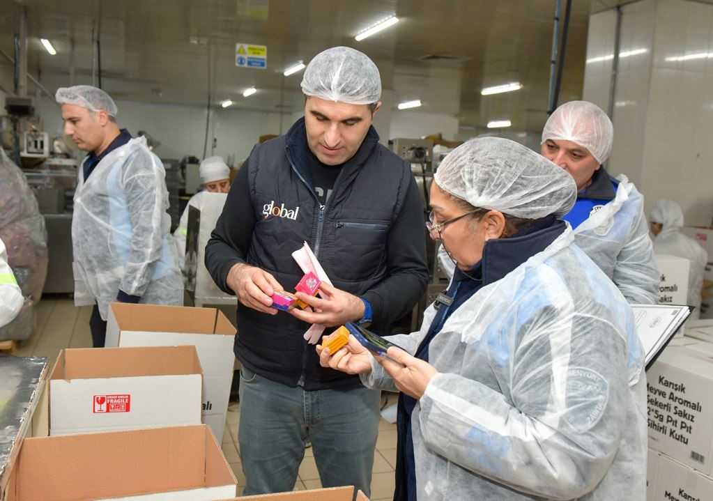 Esenyurt Zabıtasından Gıda Üretimi Yapan Fabrikalara Denetim