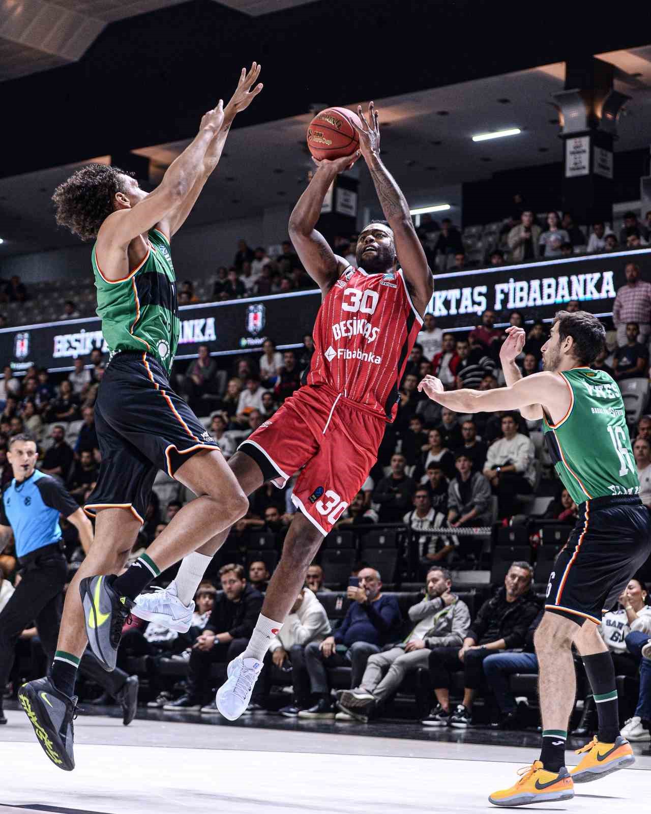 Eurocup: Beşiktaş: 82 - Joventut Badalona: 76