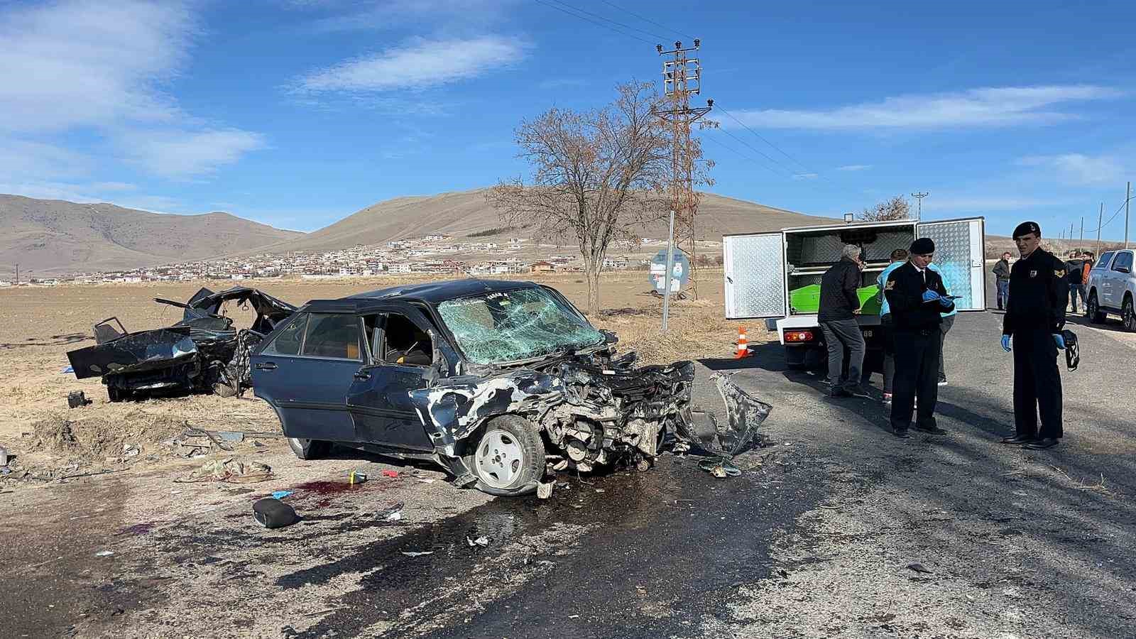 Fiat Tofaş Otomobil Baba Ve Oğluna Mezar Oldu