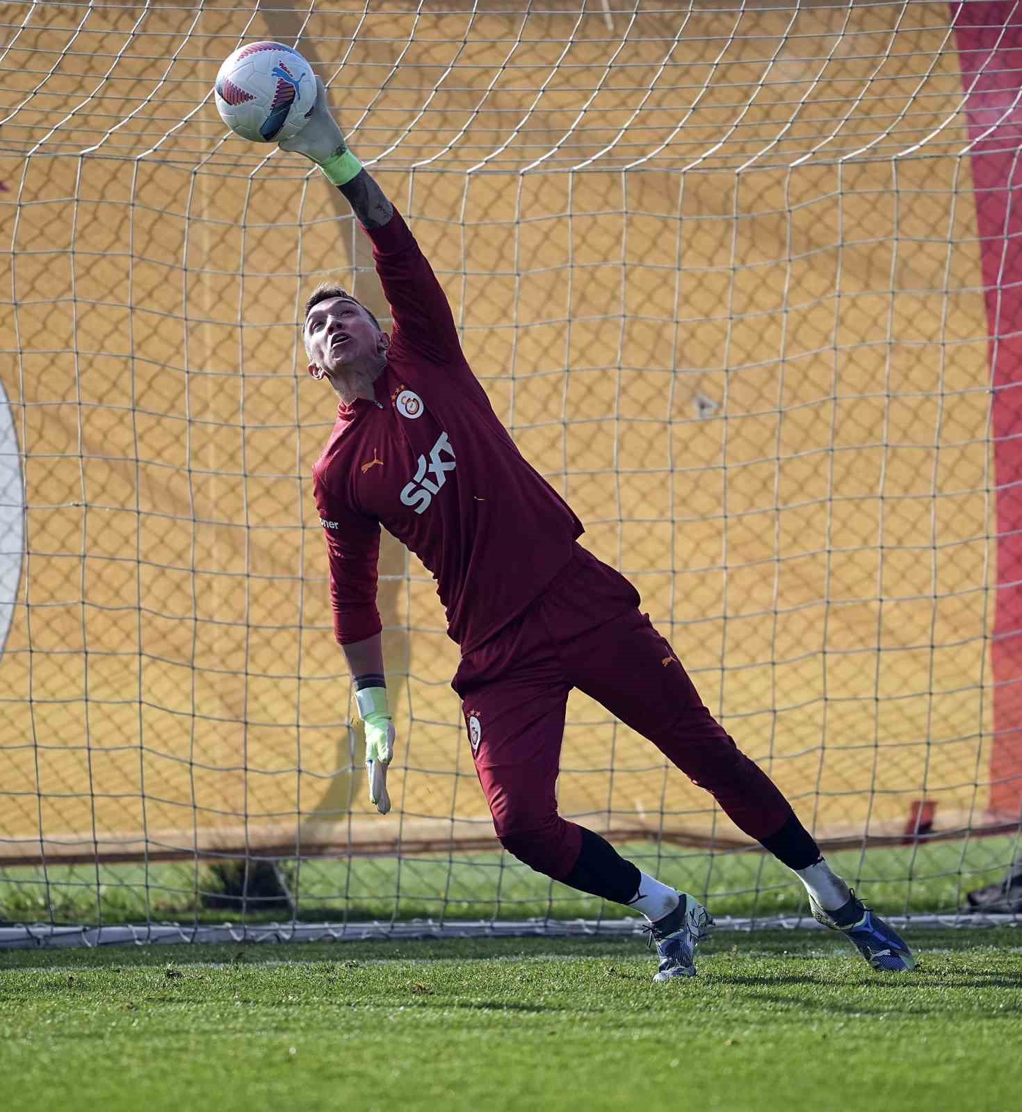 Galatasaray, Başakşehir Maçı Hazırlıklarına Başladı