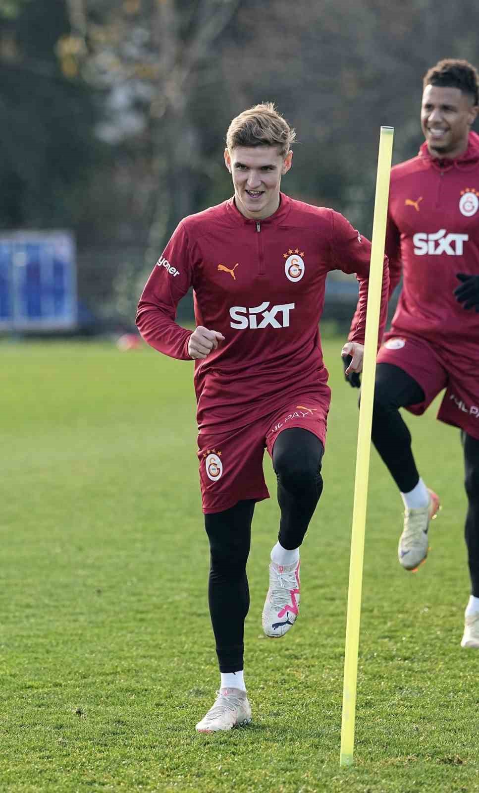 Galatasaray, Kayseripor Maçı Hazırlıklarını Tamamladı