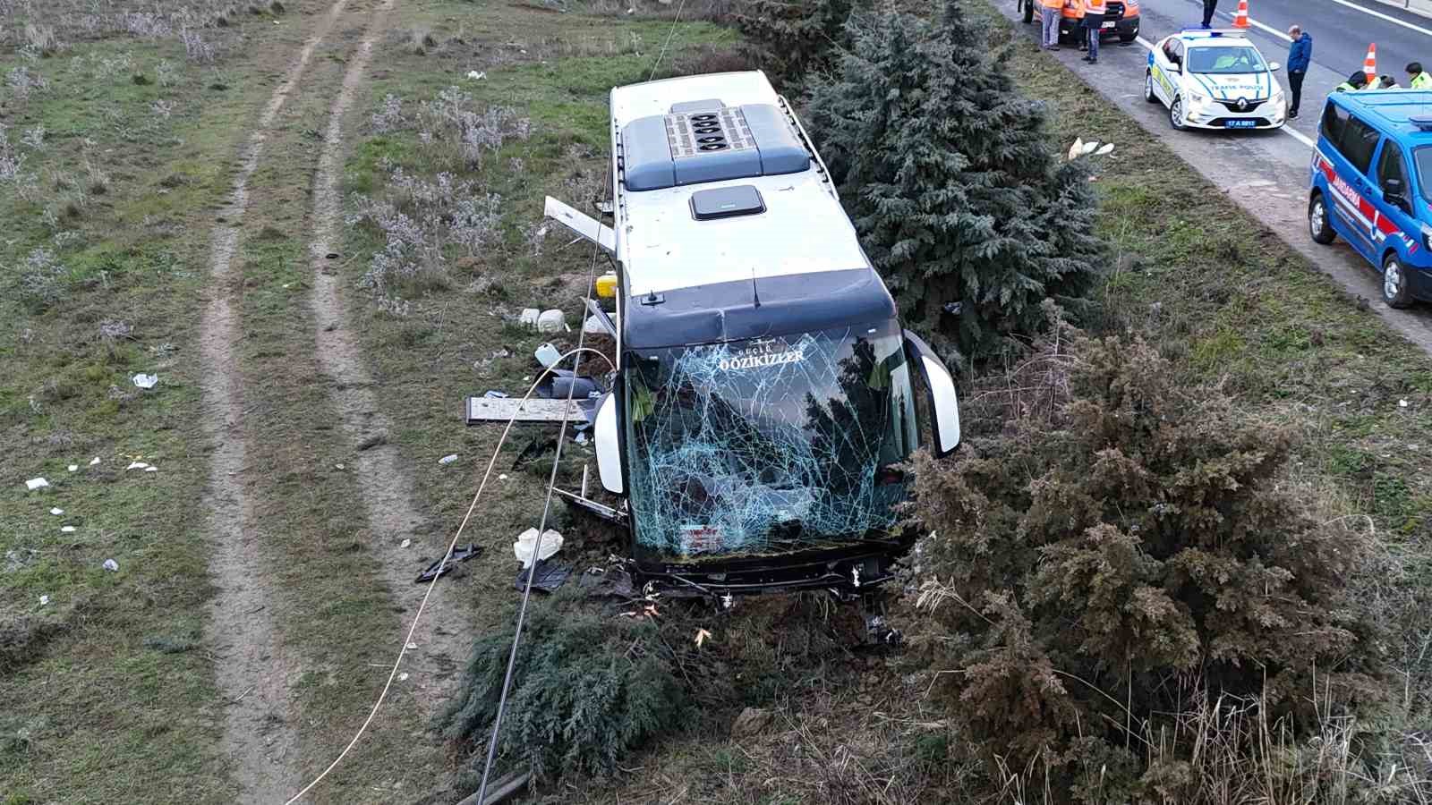 Geliboludaki Otobüs Kazasında Yaralı Sayısı 37Ye Çıktı