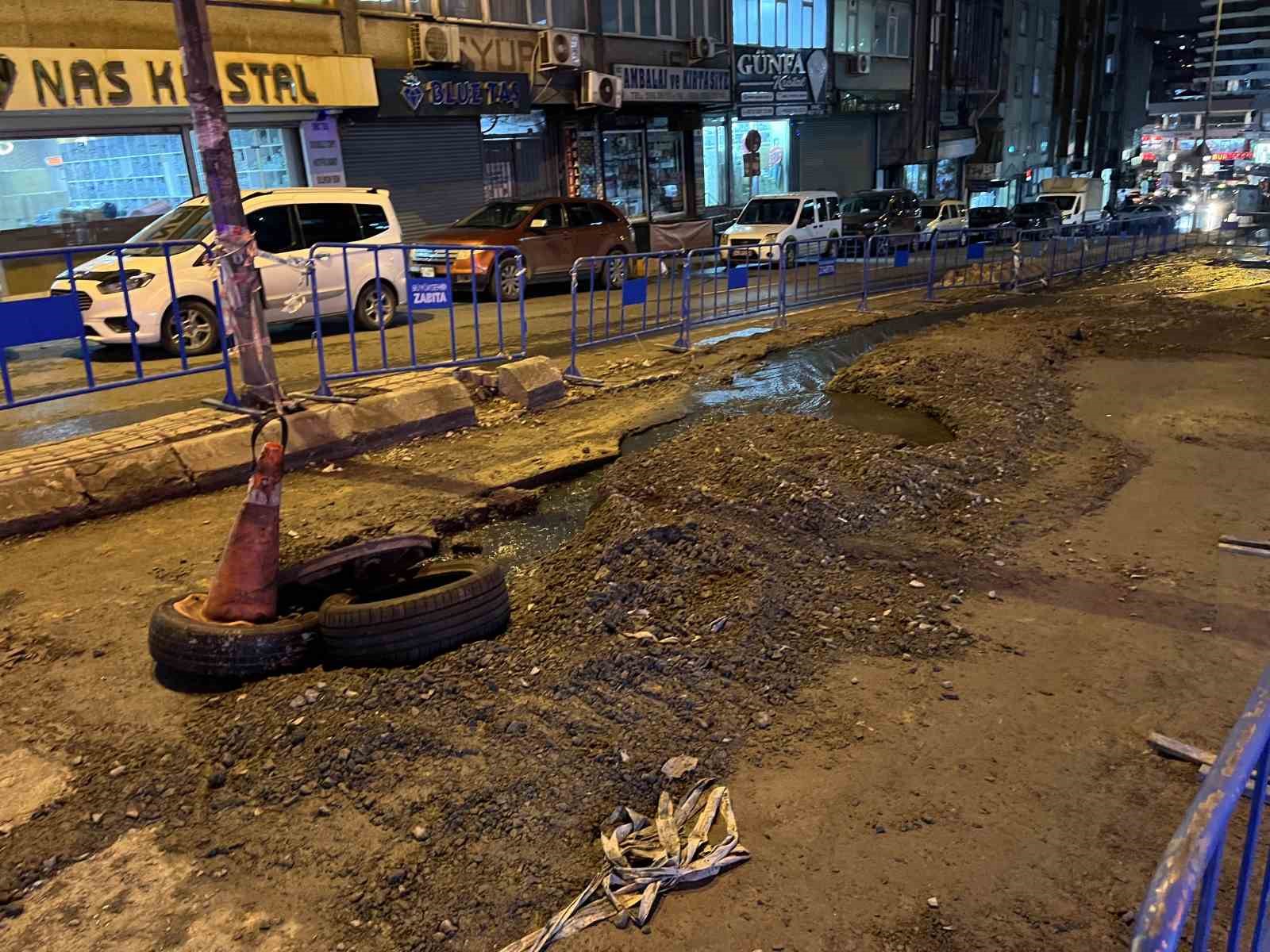 Güngörende İskinin Çalışması Sırasında Aynı Yol İkinci Kez Çöktü