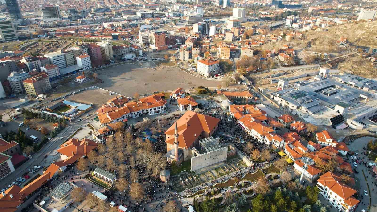 Hacı Bayram-I Veli Camiinde Kandil Yoğunluğu Havadan Görüntülendi