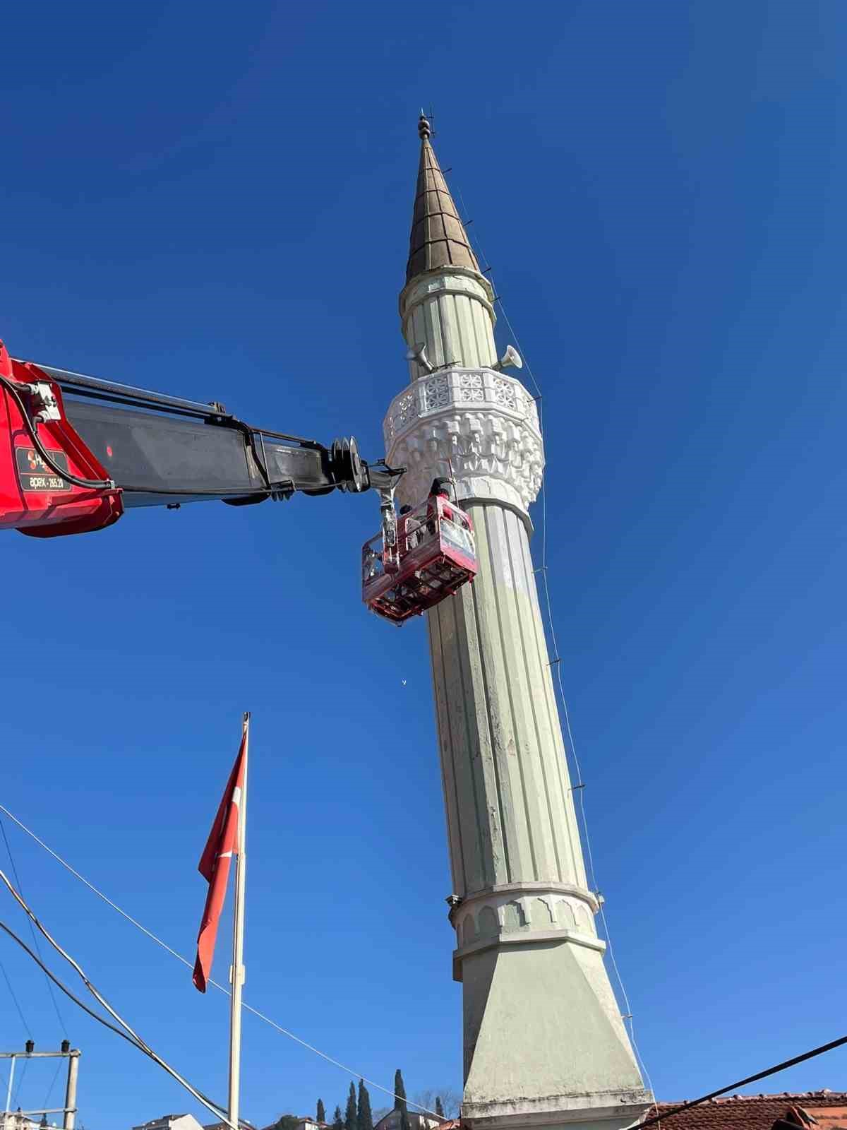 Hacıhızır Bağlar Yolu Caminin Dış Cephesi Yenilendi