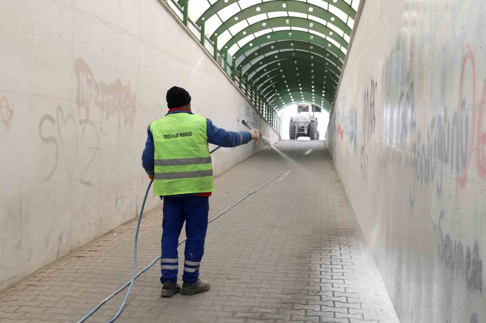 Havalar Isındı Kapsamlı Temizlik Çalışmaları Başladı