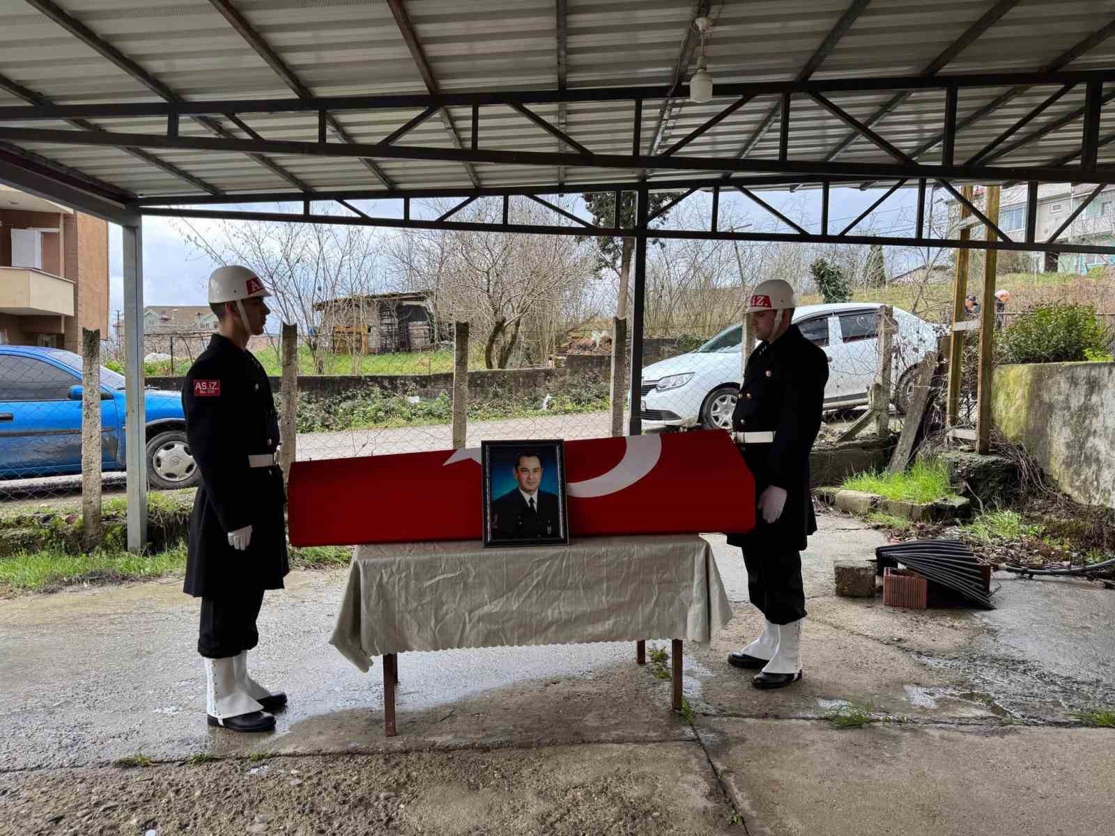 Hayatını Kaybeden Emekli Astsubay Son Yolculuğuna Uğurlandı